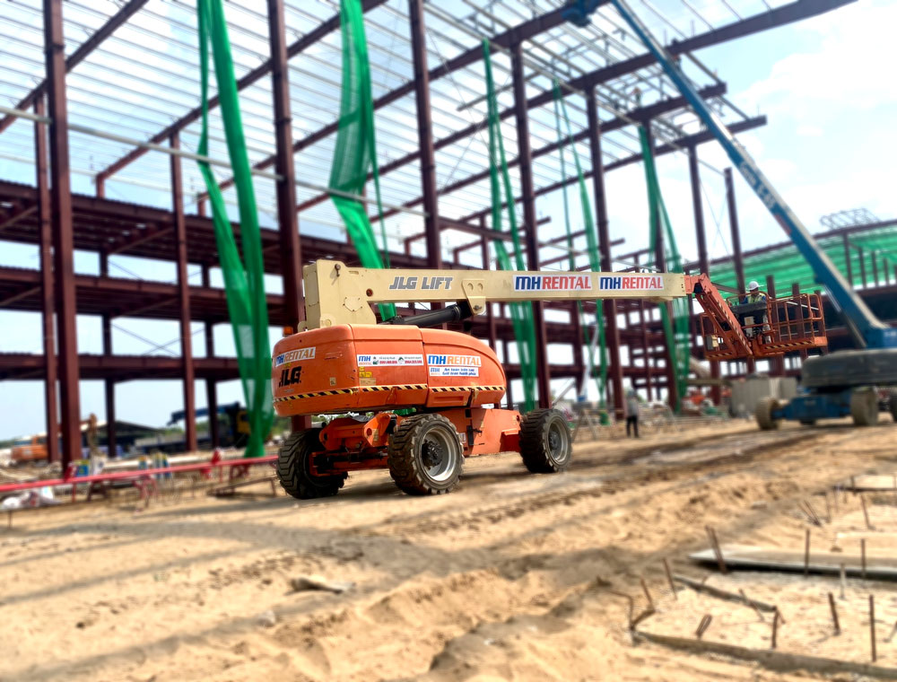 cho thuê xe nâng người tại khu công nghiệp Phúc Điền