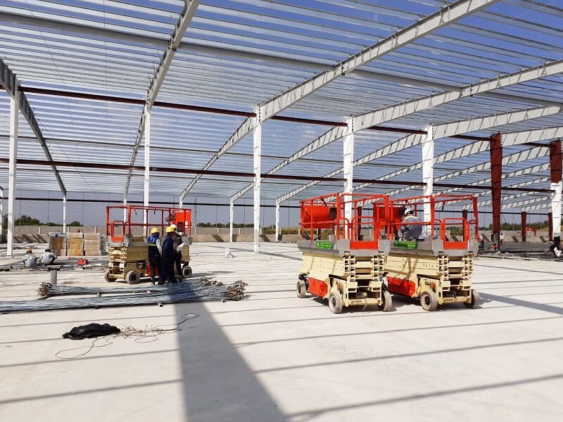 giải pháp xe nâng người thi công tại khu công nghiệp Phúc Điền